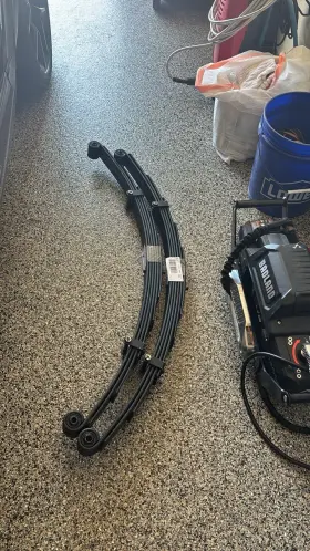 BDS004402 BDS Lift Front Leaf Springs Wagoneer
