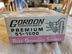 51-1500 GORDON INDUSTRIES Nos Rear Overload Coil Springs #3