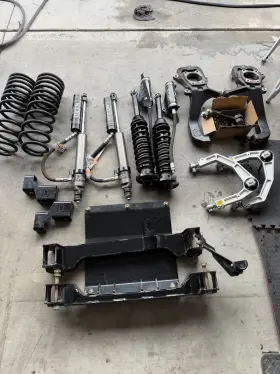 K53274 ICON VEHICLE DYNAMICS Suspension Kit Tundra