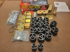 PA113 PERFORMANCE ACCESSORIES Body Lift Kit Chevy Gmc #2