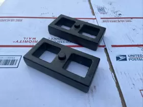 66-3510 READYLIFT SUSPENSION Rear Block Kit Chevrolet Gmc