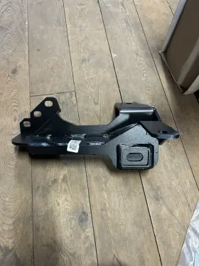 94005011 ROUGH COUNTRY Track Bar Mount F350