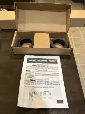 35400BAG ROUGH COUNTRY SUSPENSION Leveling Kit