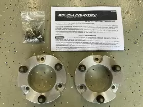 9274400A ROUGH COUNTRY SUSPENSION Leveling Kit Toyota Tacoma