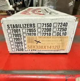 58X338X1412U SKYJACKER Round Bolt Lift Nuts Kit #2