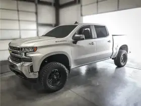 14199KN TUFF COUNTRY Lift 1500 4X4 Chevy
