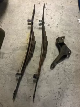 82201-20905 TUFF COUNTRY Leveling Leaf Springs Track Bar F250